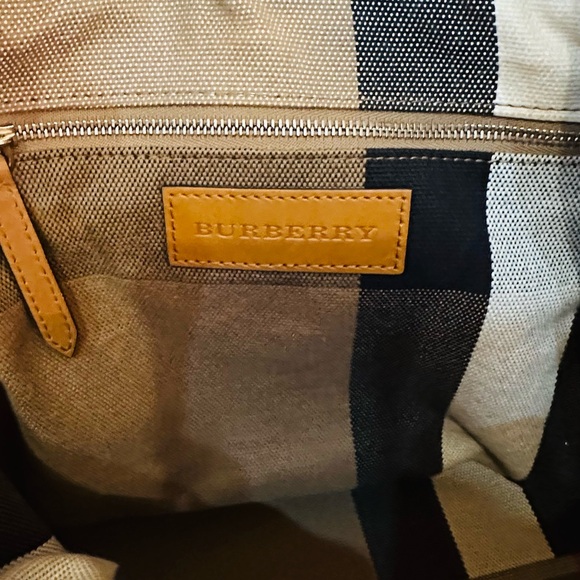 Burberry Brown Leather Tote Bag like new - Picture 3 of 12